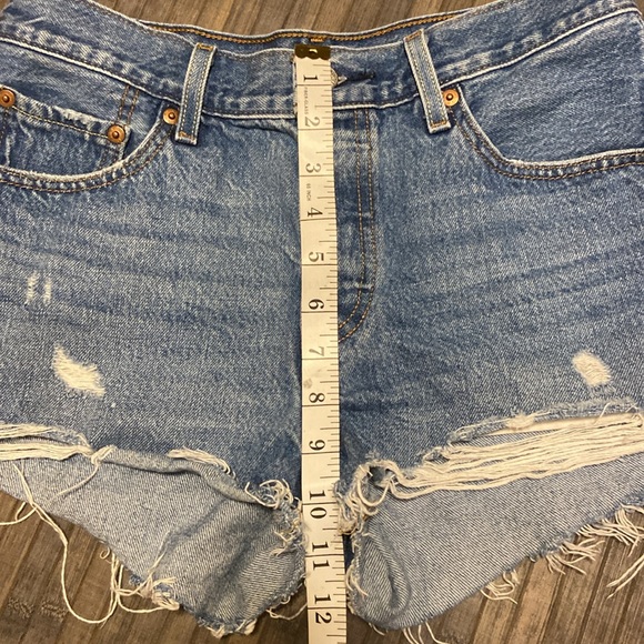 LEVI'S Premium 501 High Rise Buttonfly Distressed Denim Shorts Size 27 - Picture 11 of 11